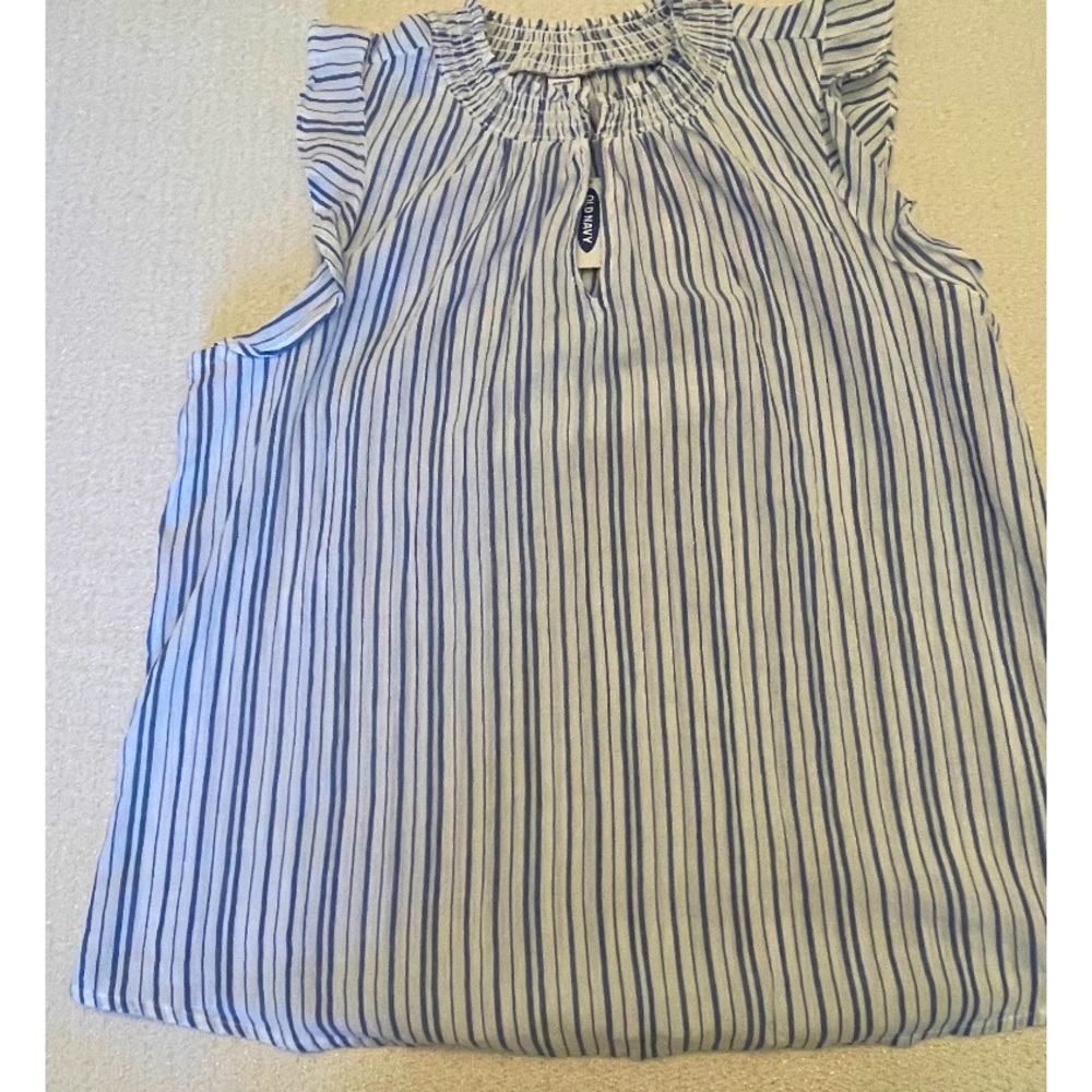 Old Navy blouse; sleeveless; medium